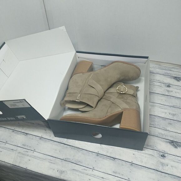 Nine West SZ 10M Nevermind 2 Women's Ankle Boots . Condition is New with box. - Picture 12 of 13